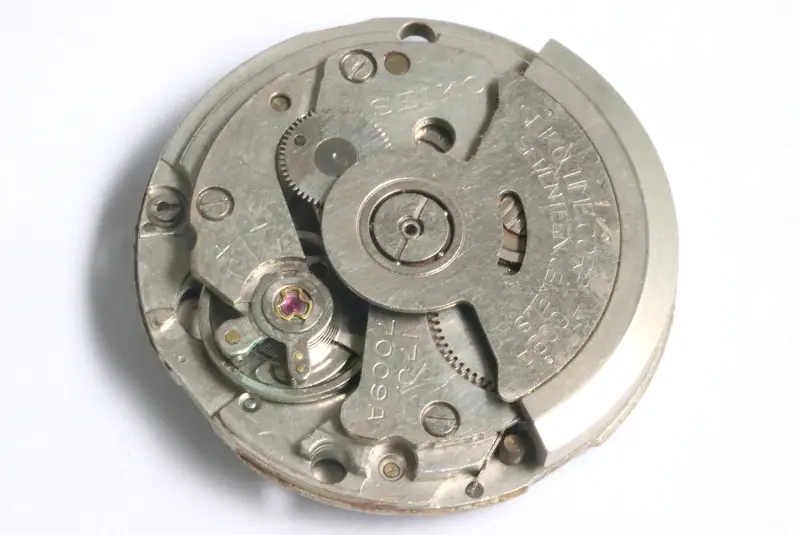 Seiko defective 7009A movement for restore or spares 163560