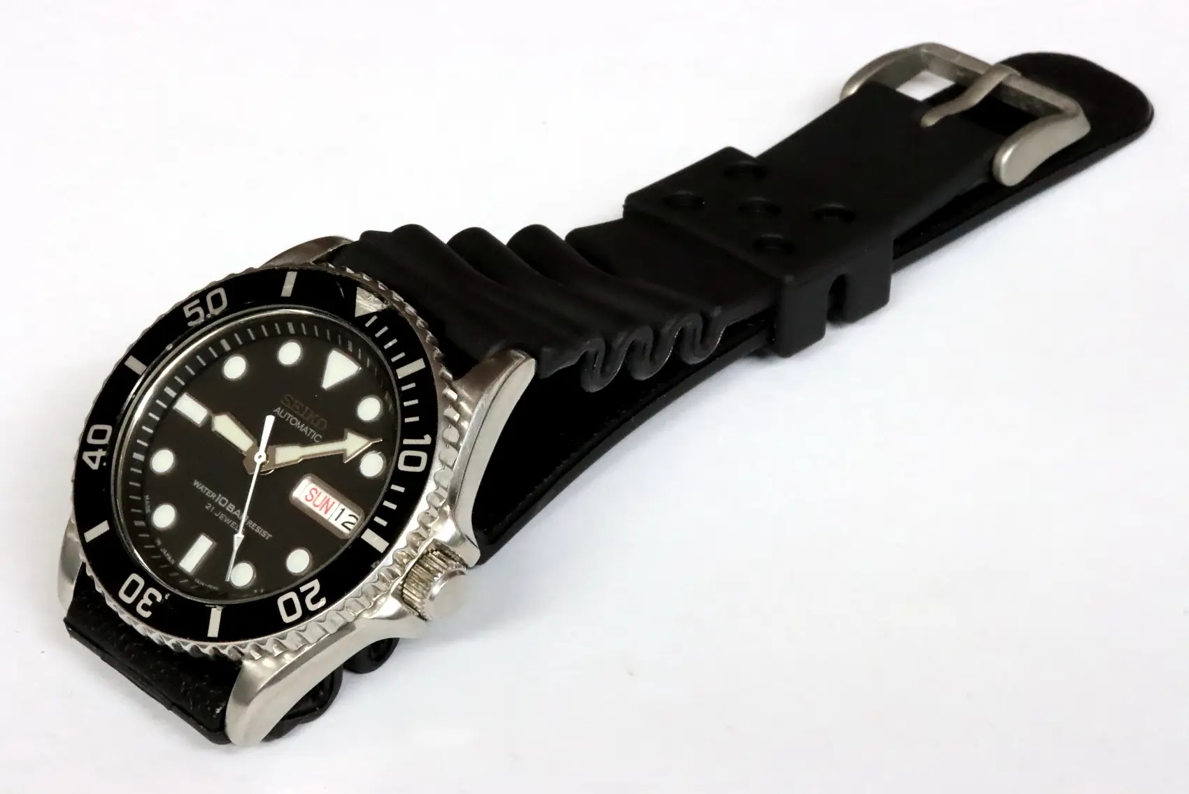 Seiko 10 bar outlet water resistant