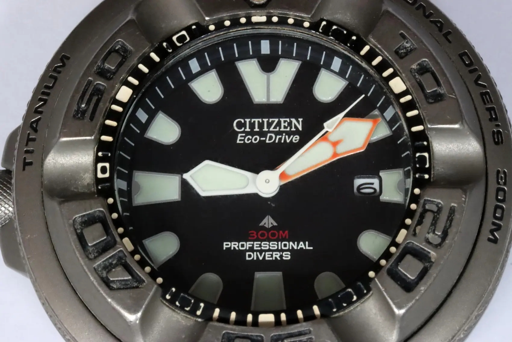 Citizen B873-S025664 professional titanium divers needs repair