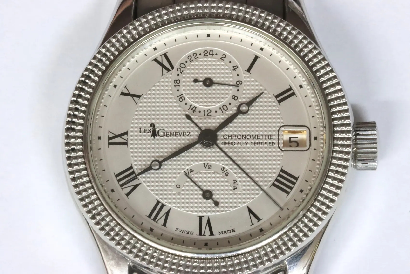 Les genevez gmt power reserve chronometre in good condition