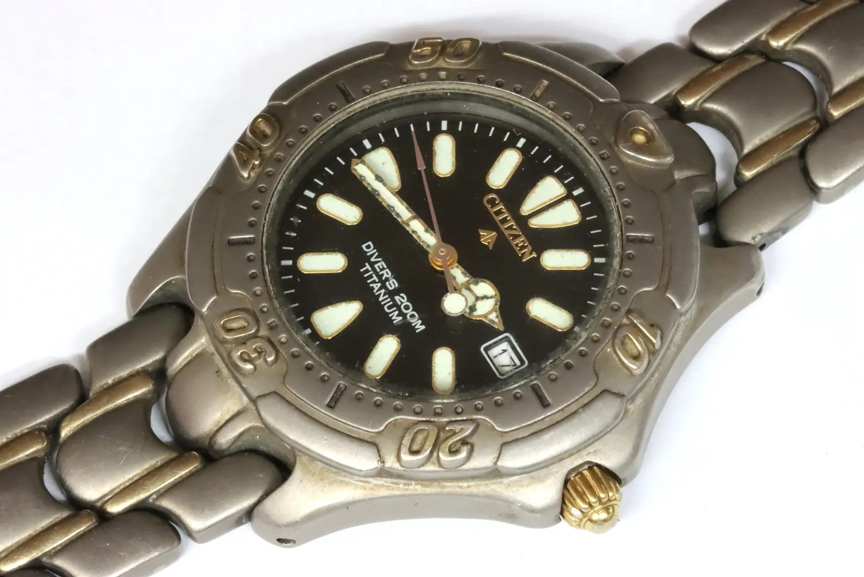 Citizen 5512-H10732 diver's quartz men's watch for spares restore