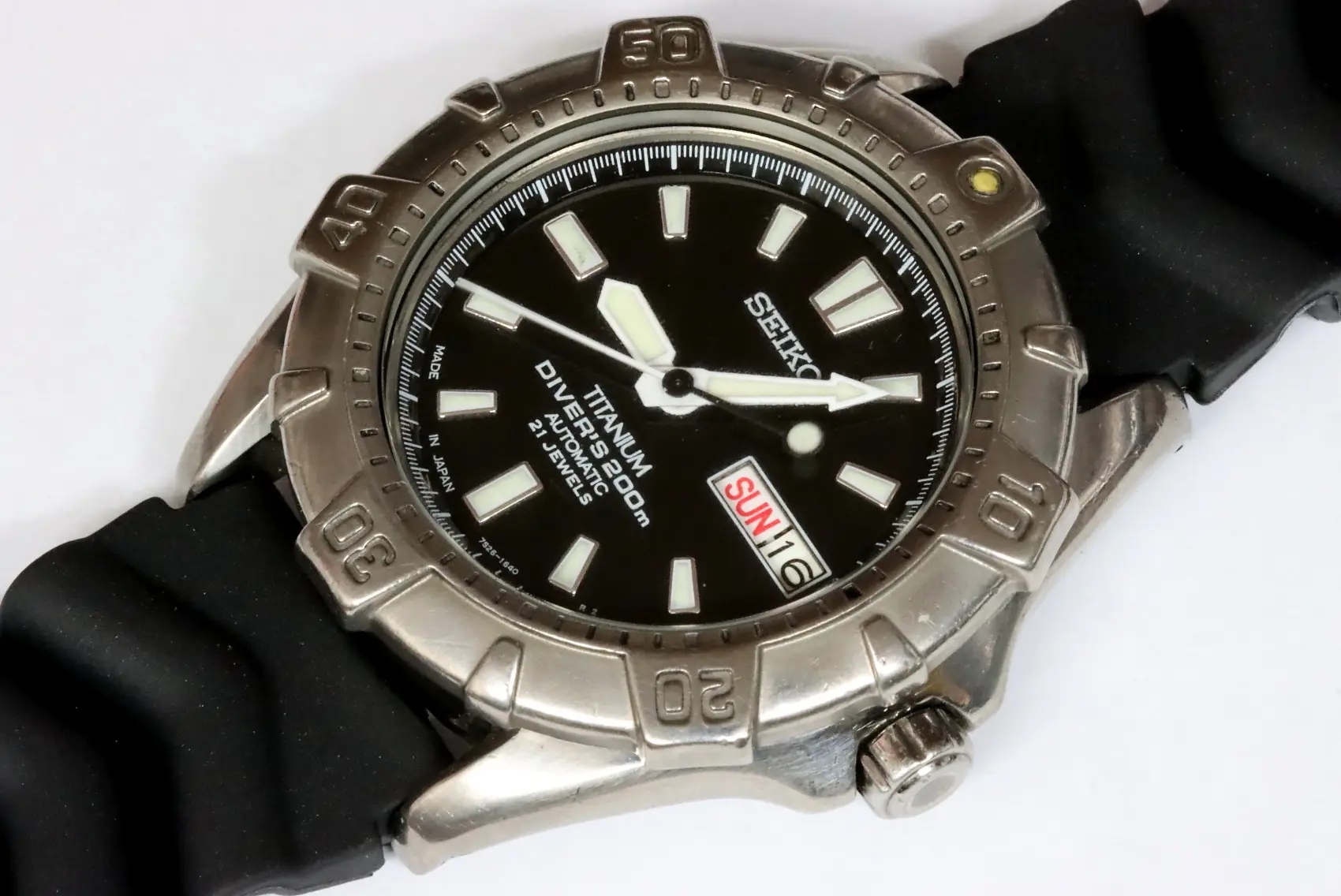 Seiko titanium 7S26-0150 SKX421 automatic diver's watch