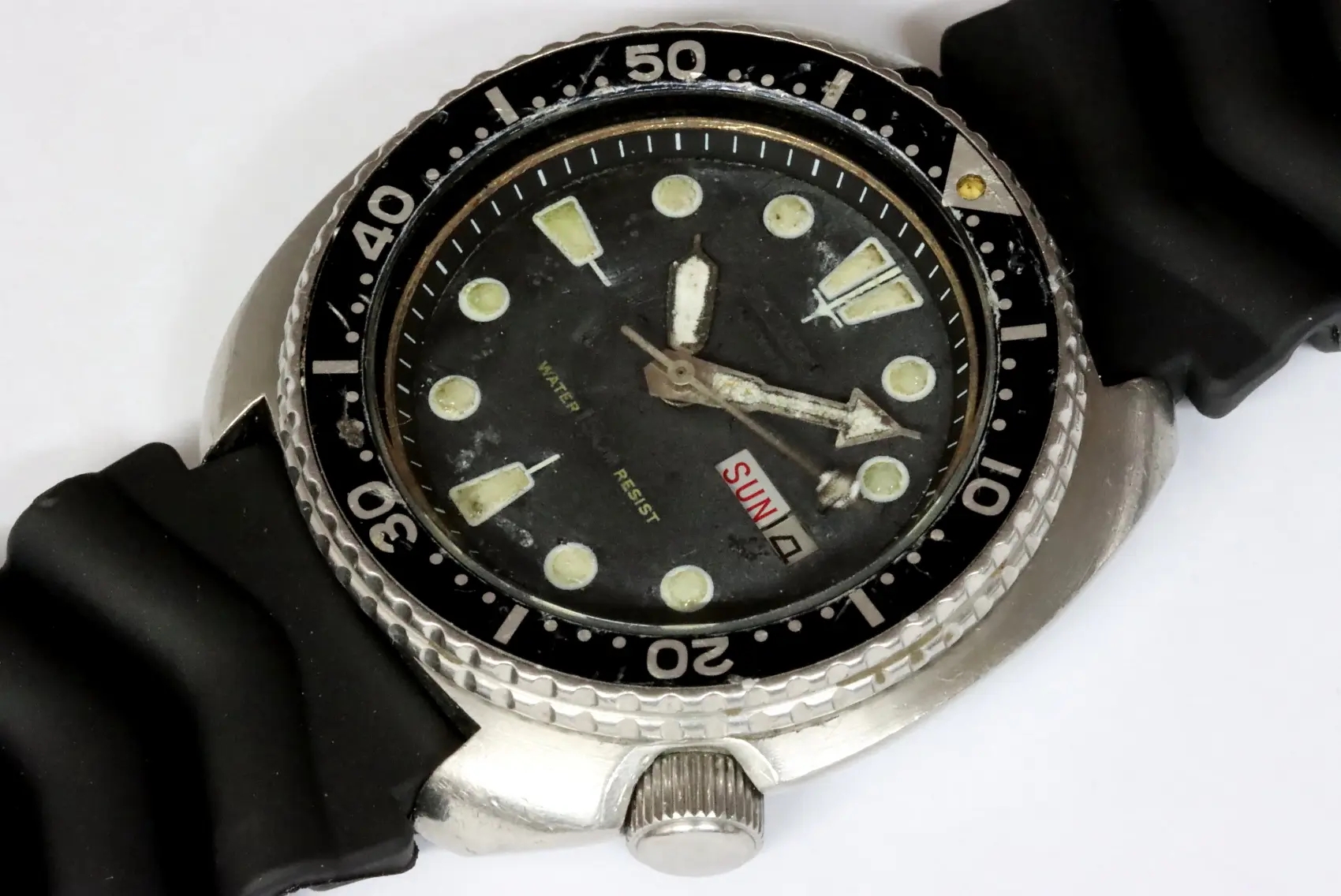 Seiko 6309-7040 diver's watch with dial in poor condition