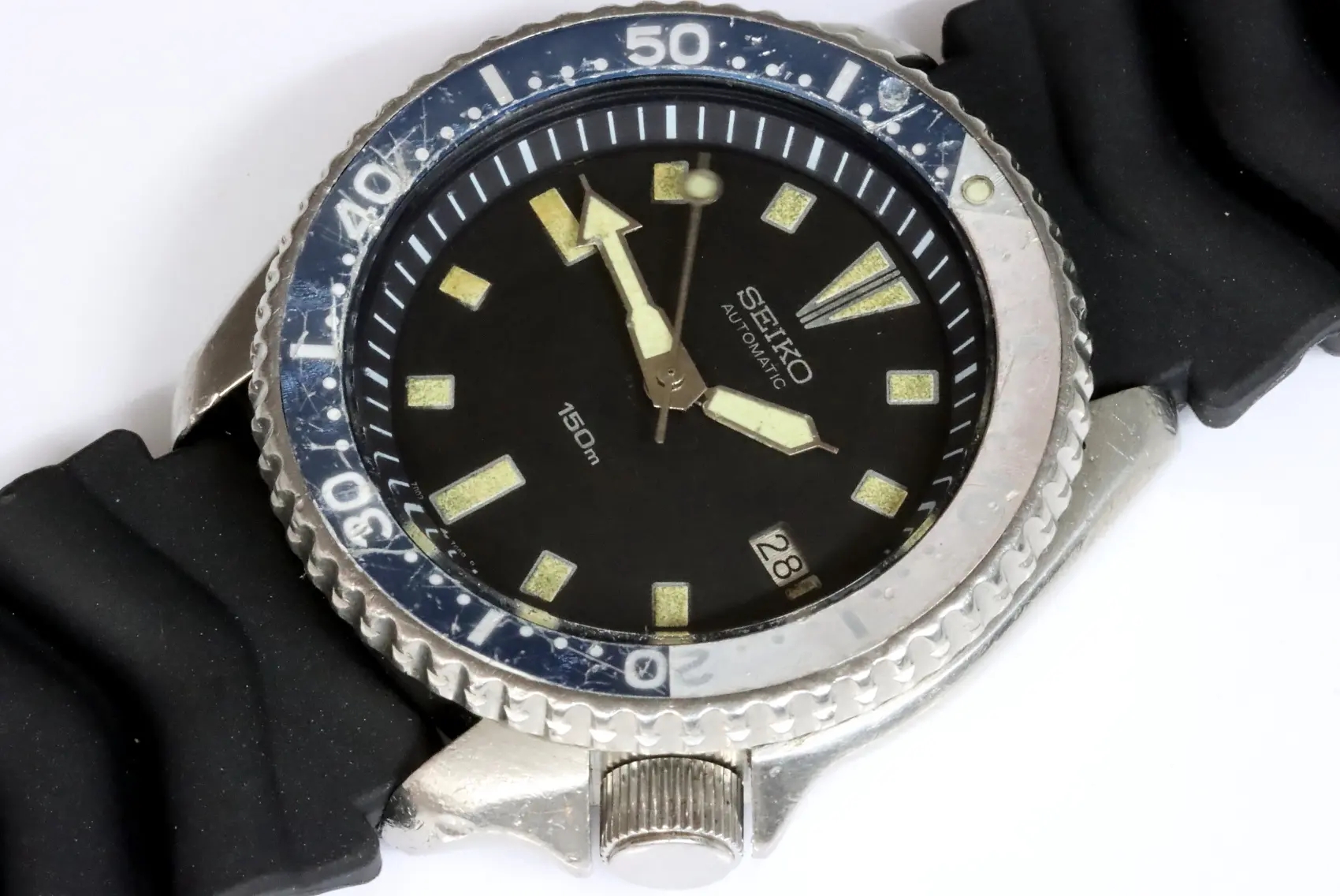 Seiko classic 7002-700A automatic men's diver's watch