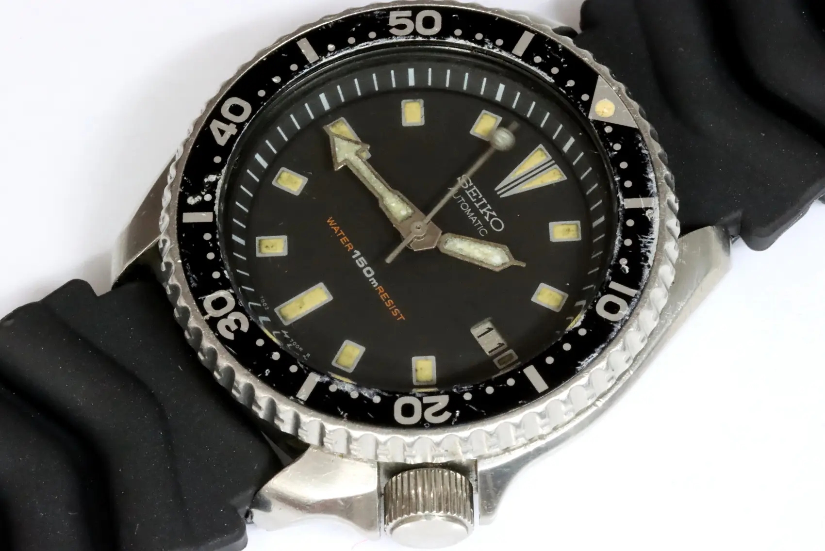 Seiko classic 7002-7000 automatic men's diver's watch