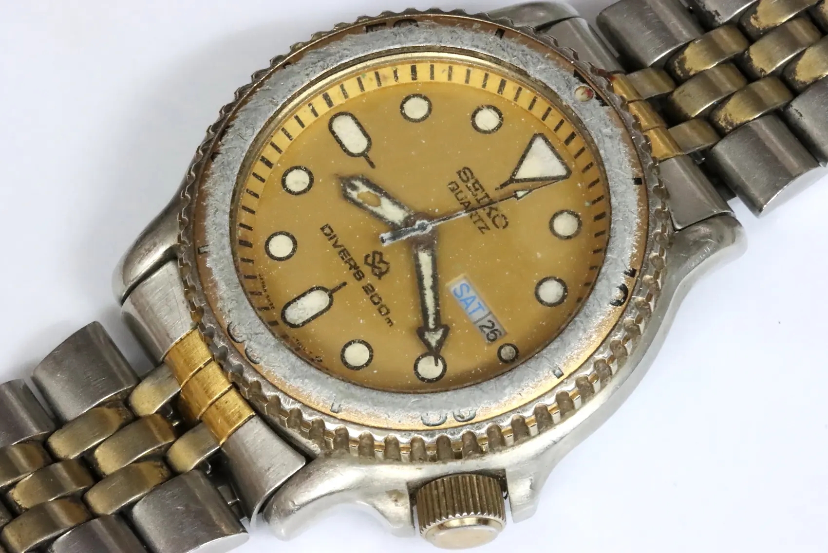 Seiko  5H26-7A10 diver's watch found as is, defective and rusty