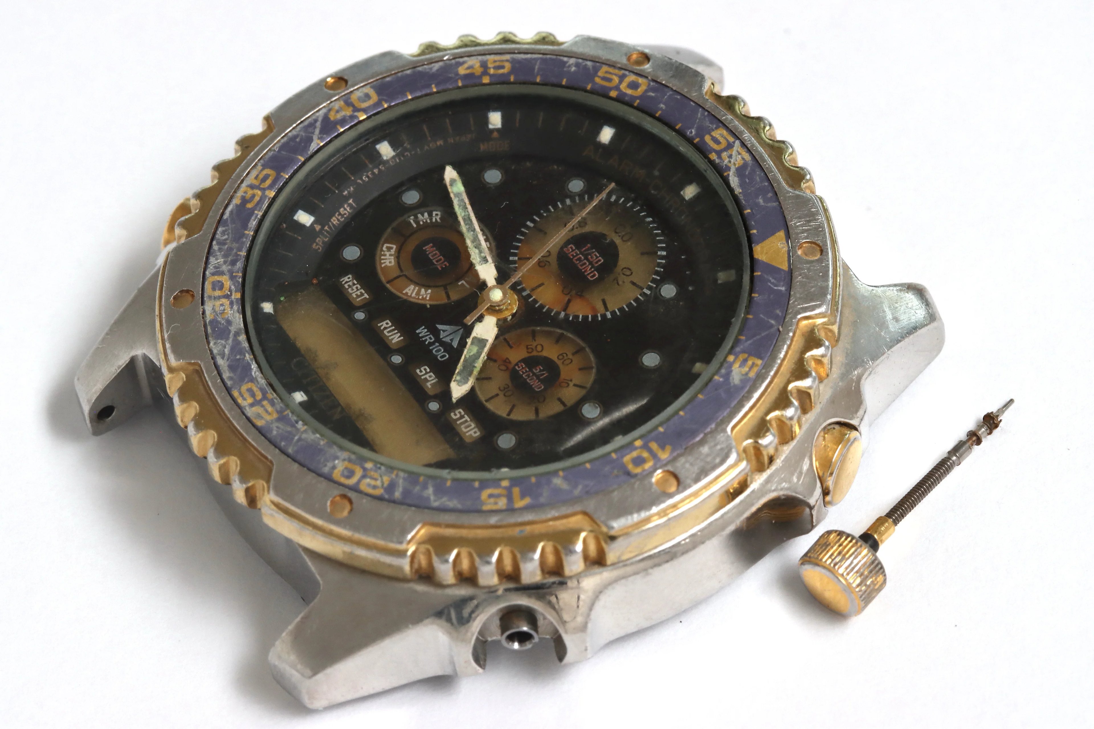 Citizen C110-S55607 quartz watch in poor and rusty condition