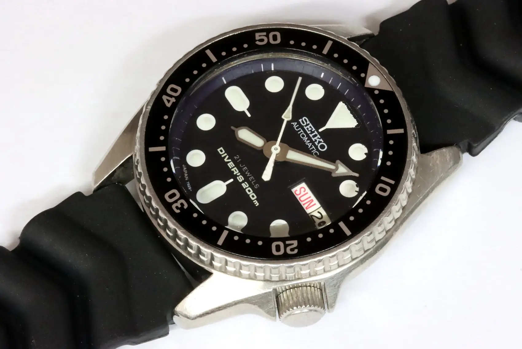 Seiko 7S26-0030 SKX013 midsize diver's watch