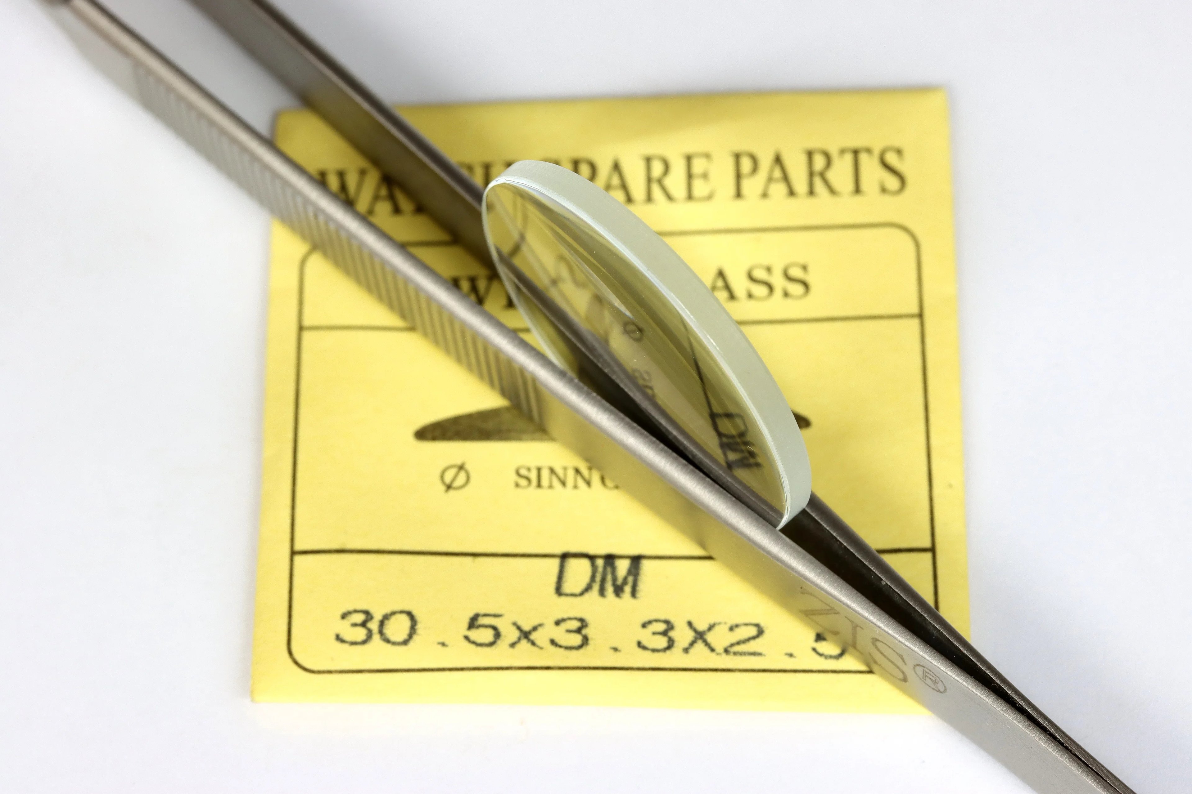 Watch crystal replacement 2.5mm thick Swiss glass single dome 30.5mm diameter